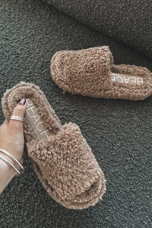 Matisse In House Cozy Vegan Sherpa Slipper Slides