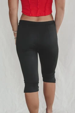 Oh So In Black Capri Pants