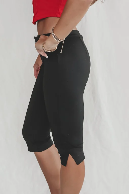 Oh So In Black Capri Pants